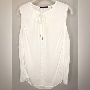 TAHARI - Sleeveless Blouse with Tie and Lace Detail